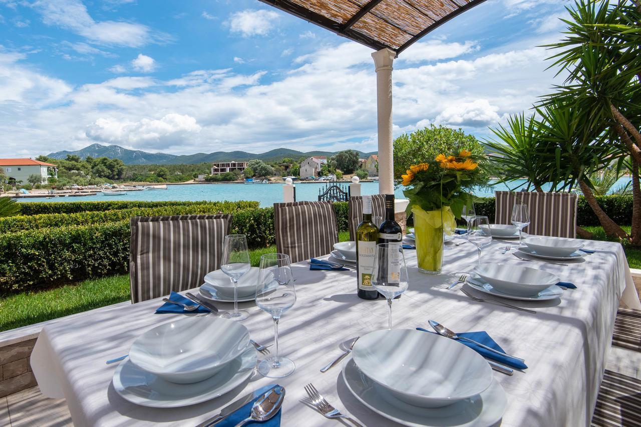 Villa Loviste Paradise المظهر الخارجي الصورة