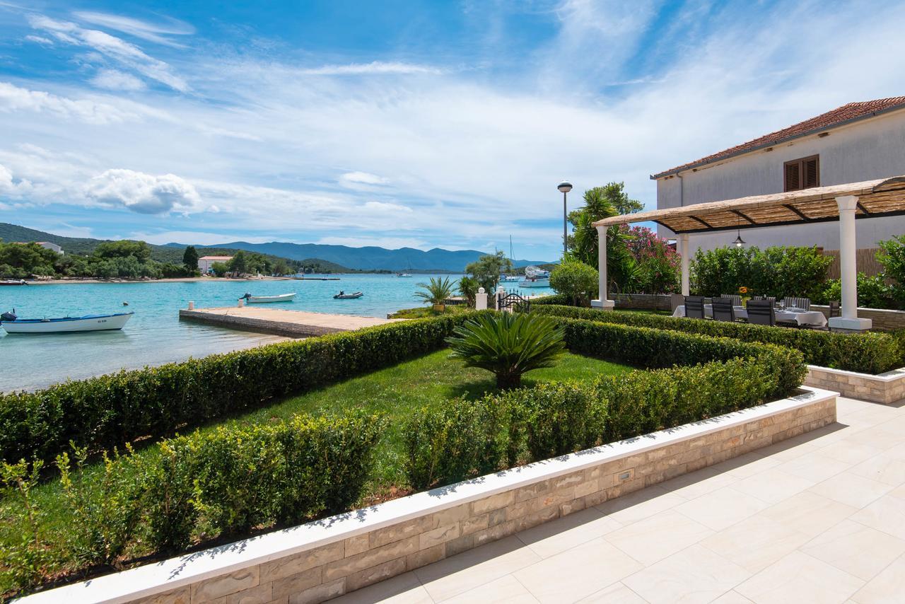 Villa Loviste Paradise المظهر الخارجي الصورة